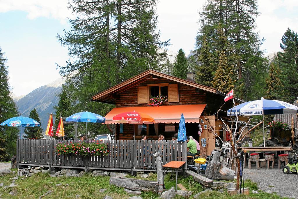 Haus Andrea Apartment Sankt Leonhard im Pitztal Exterior photo